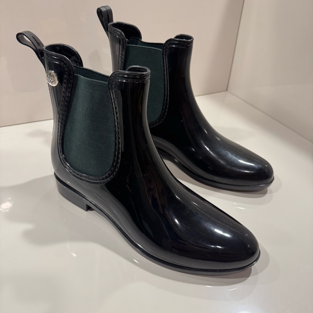 Silky Toes Black Chelsea Rain Boots